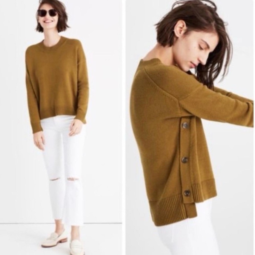 Madewell Brownstone side button light spring sweater M green tortoise buttons